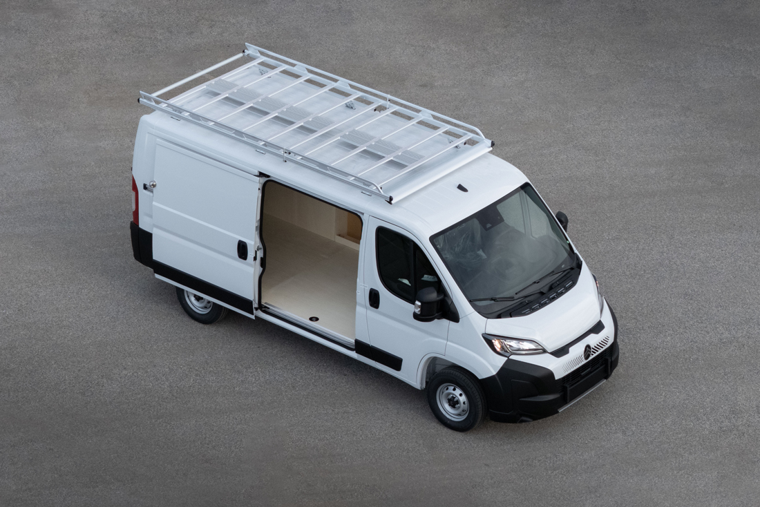 Stellantis Pro One’ın Yeni Aracı Cargo Box, Van ve Hobi Versiyonuyla Banttan İnmeye Başladı!