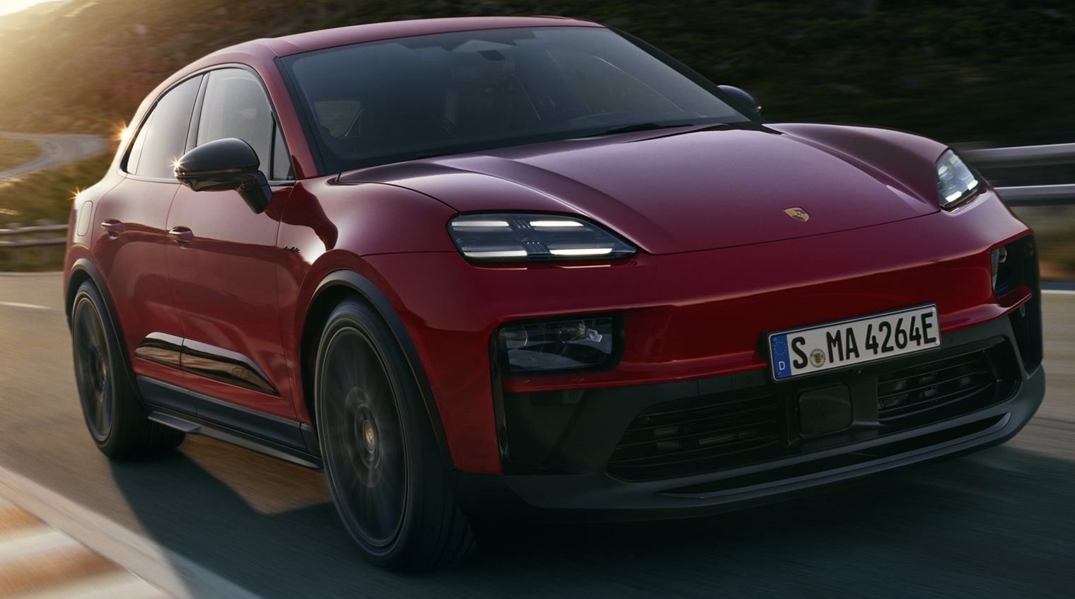 Porsche, elektrikli SUV ürün gamını Macan GTS ile genişletiyor